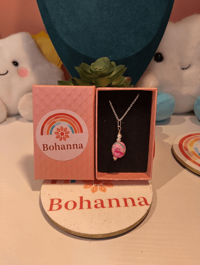  Raspberry Swirl Pendant Necklace