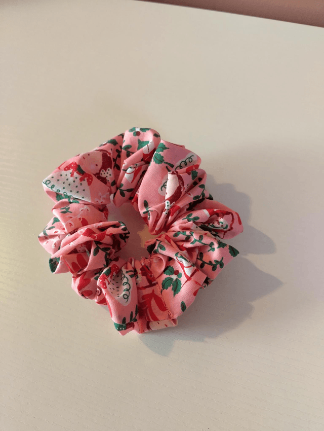 Handmade scrunchie - Nutcracker - pink