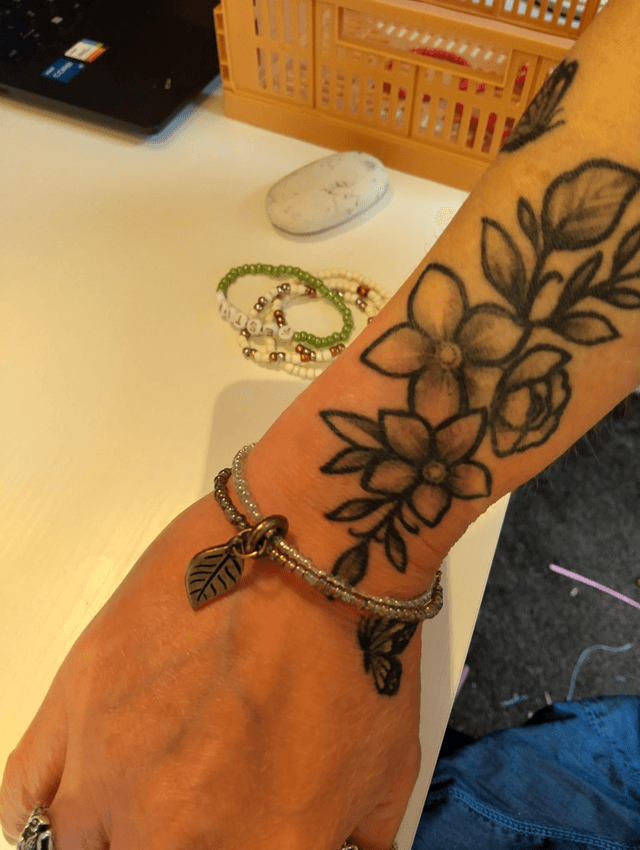 Handmade Boho Leaf Charm Beaded Bangle 