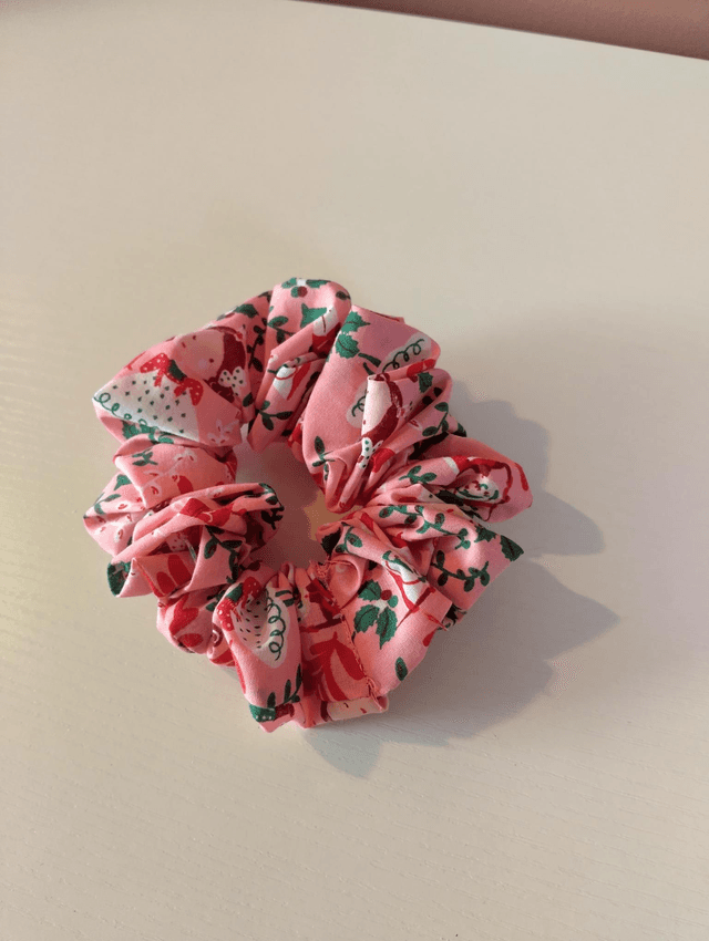 Handmade scrunchie - Nutcracker - pink