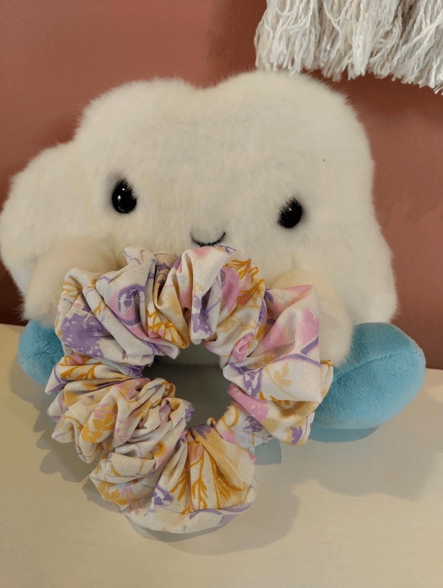 Handmade scrunchie - Purple and yellow